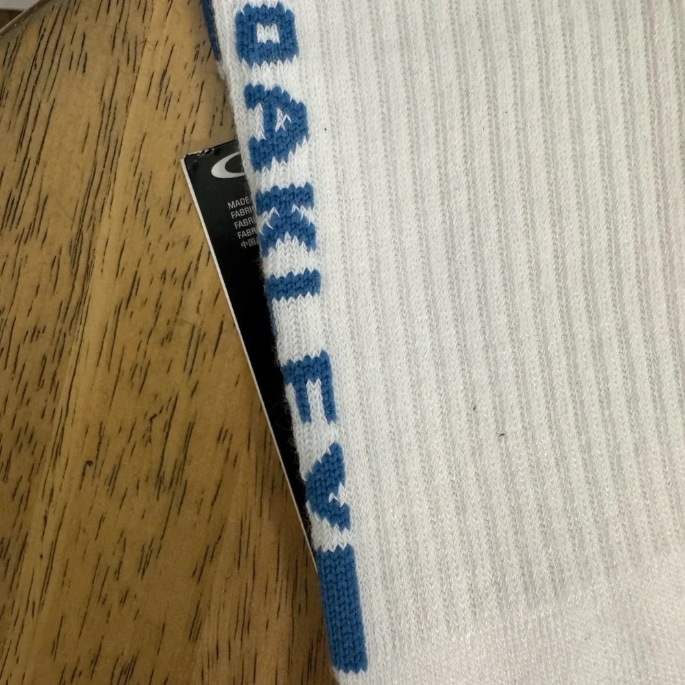 Oakley Men's White and Blue Socks - 1 Pair